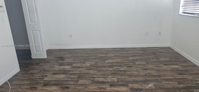 Building Photo - 7107 SW 165th Ave