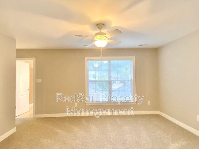 Building Photo - 411 Quarterpath Rd