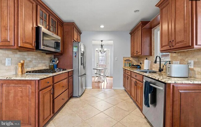 Building Photo - 7005 Stone Mill Pl