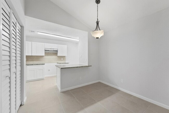 Building Photo - 23311 Pebworth Pl