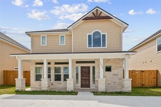 Building Photo - 1412 Holleman Dr