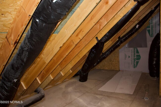 Building Photo - 368 Wheatfield Way