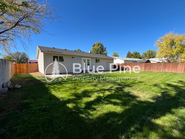 Building Photo - 450 Crimson Dr