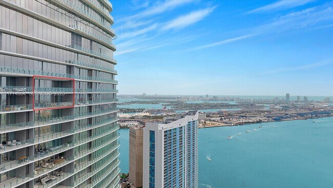 Building Photo - 300 Biscayne Blvd Way