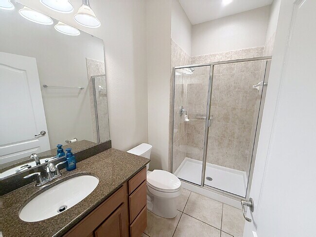 Building Photo - FURNISHED 4 bedroom townhome in Paradise Palms!