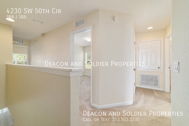 Building Photo - 4230 SW 50th Cir