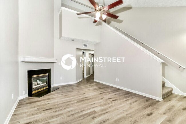 Building Photo - 3 Bedroom Pet-Friendly Home in LOUISVILLE,...