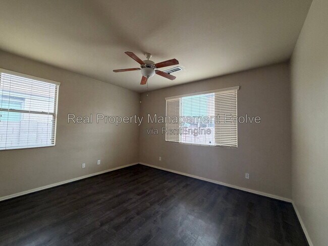 Building Photo - 5640 W Kowalsky Ln