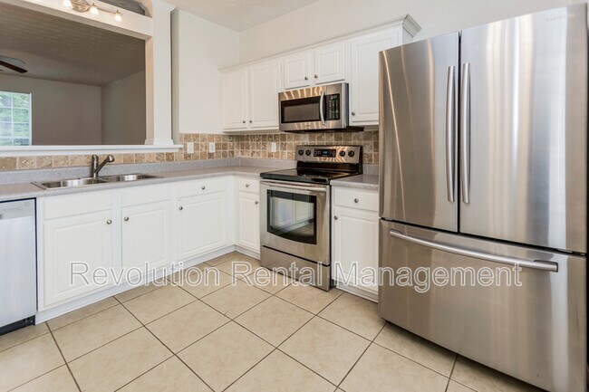Building Photo - 107 Timber Ridge Dr