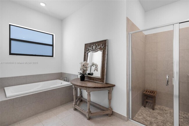 Building Photo - 4538 SW 173rd Ave