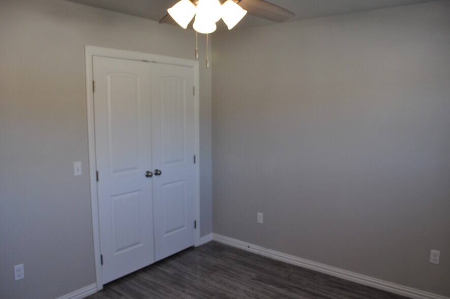 Building Photo - 118 Texoma Mdws