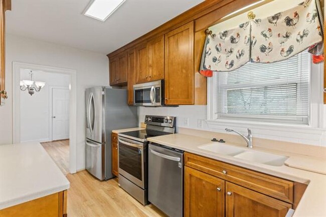 Building Photo - Single Family Home In Harrisonburg