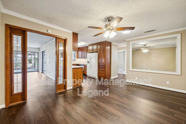 Building Photo - 2017 Durham St