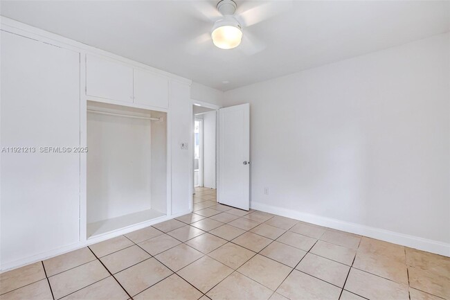 Building Photo - 13590 NW 5th Ave