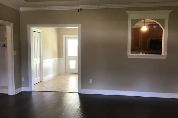 Building Photo - 312 Loneoak Trl