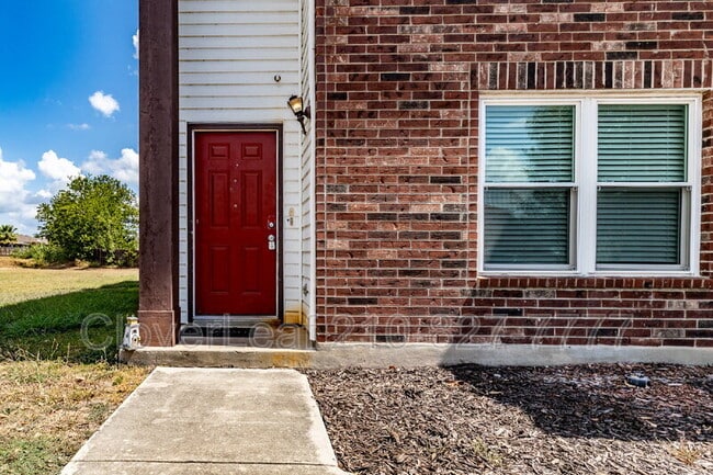 Building Photo - 1045 Stone Trail