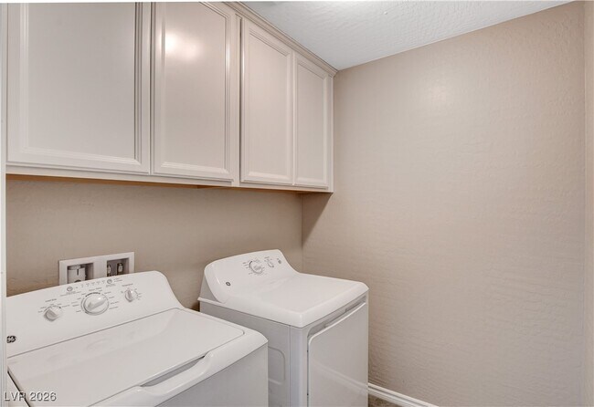 Building Photo - 3158 Balldelli Ct