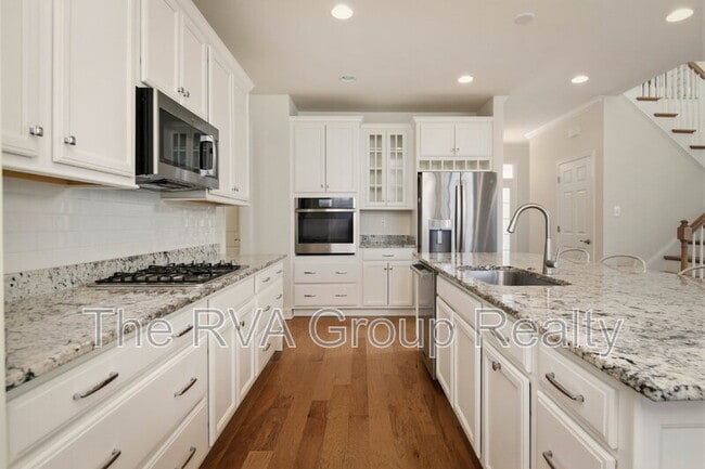 Building Photo - 5025 Rivermere Ln