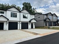 Building Photo - 100 Independence Ln