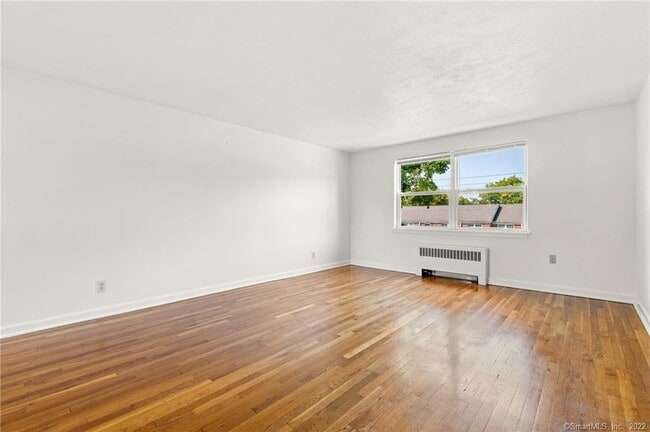 Building Photo - 30 Arnold Way