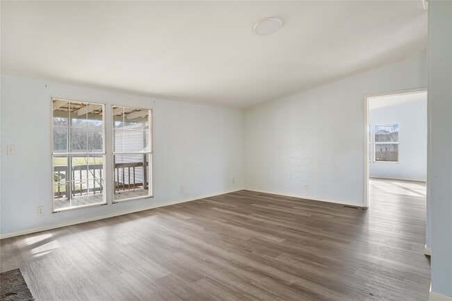 Building Photo - 16461 Hill Country Dr