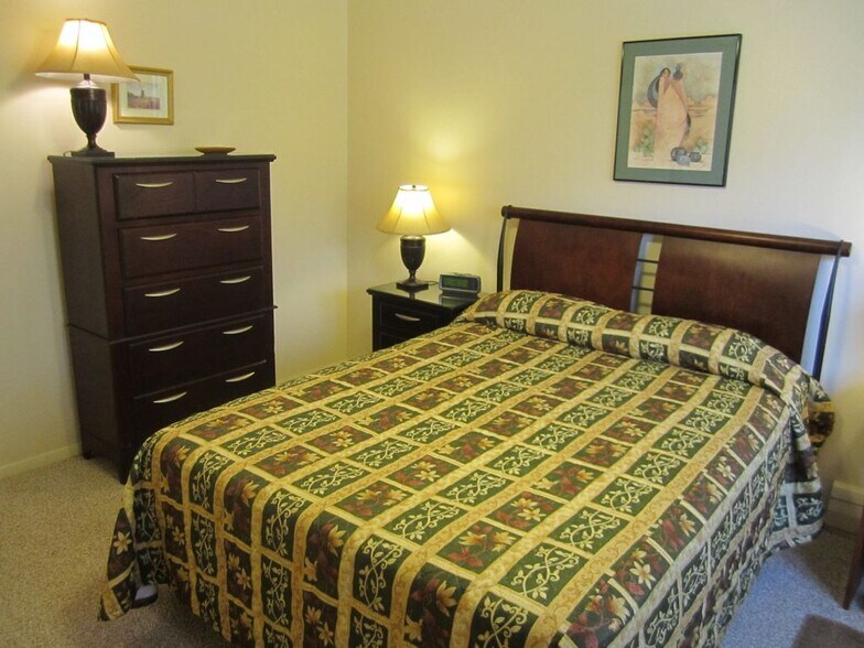 Building Photo - 276 Regency Park Dr