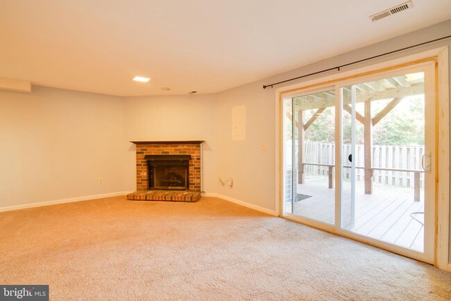 Building Photo - 10707 Gideon Ct