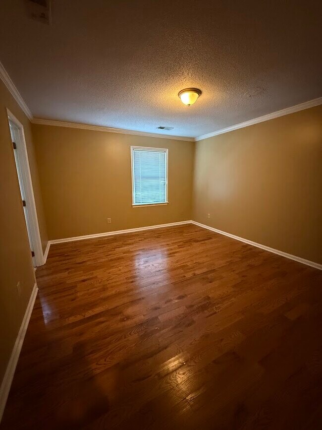 Building Photo - 5415 Whisper Wood Cir