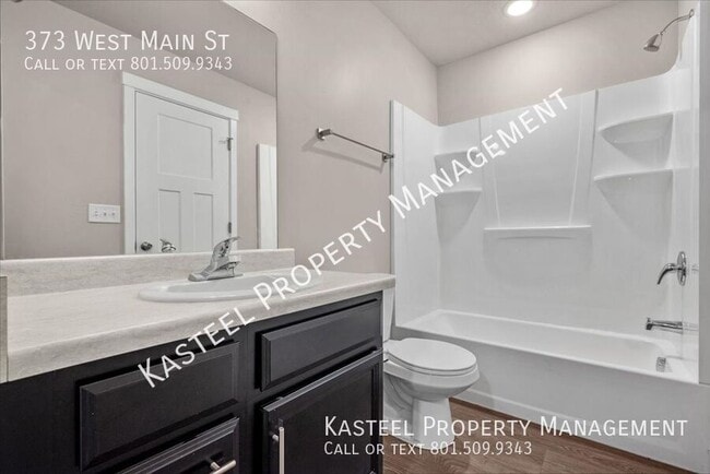 Building Photo - 373 W Main St