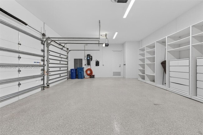 Building Photo - 16709 Botaniko Dr N