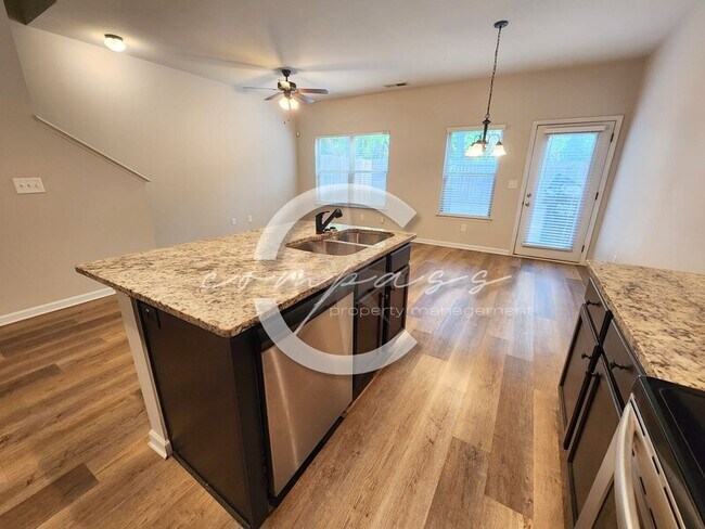 Building Photo - 6048 Oak Bend Ct