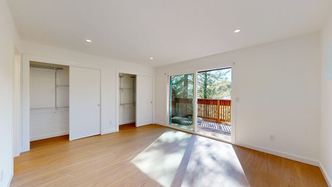 Building Photo - 50 Corte Real