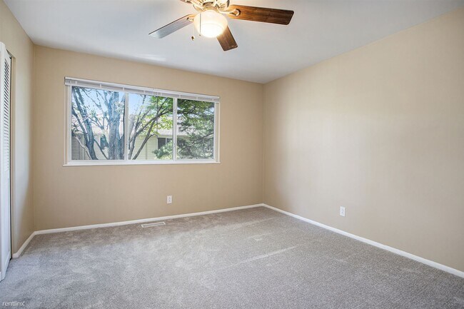 Building Photo - 2 br, 1.5 bath Condo - 3577 Kenbrooke Ct