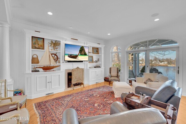 Building Photo - 619 Beacon Blvd