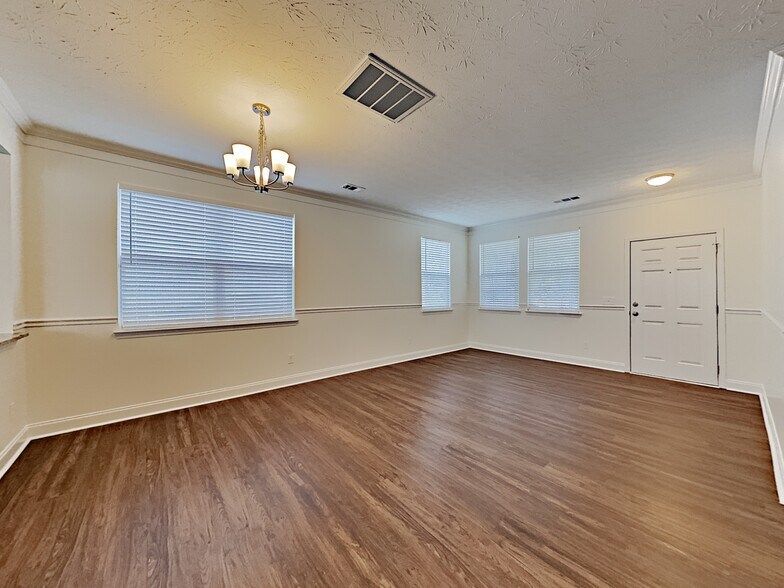 Building Photo - 76 Parkmont Ct