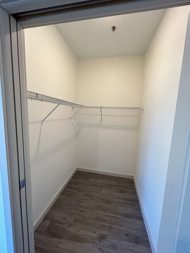 Building Photo - Studio at Tiller + Main