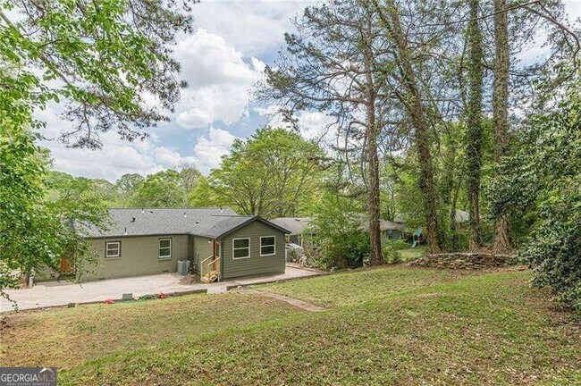 Building Photo - 525 Rosemont Dr