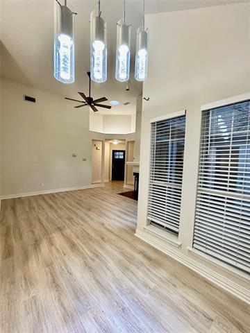 Building Photo - 3115 Royal Gable Dr