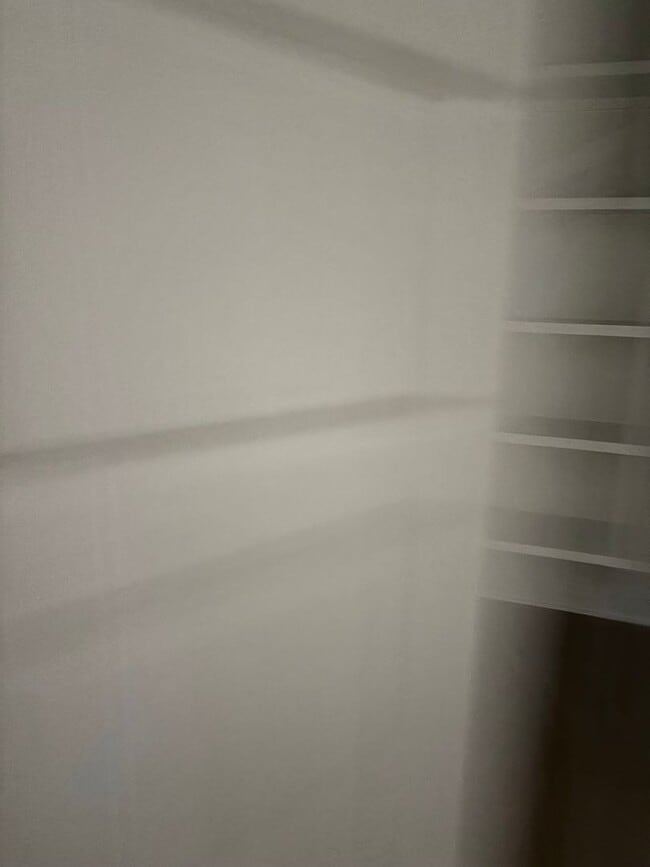 Building Photo - 141 N Buck Run Dr