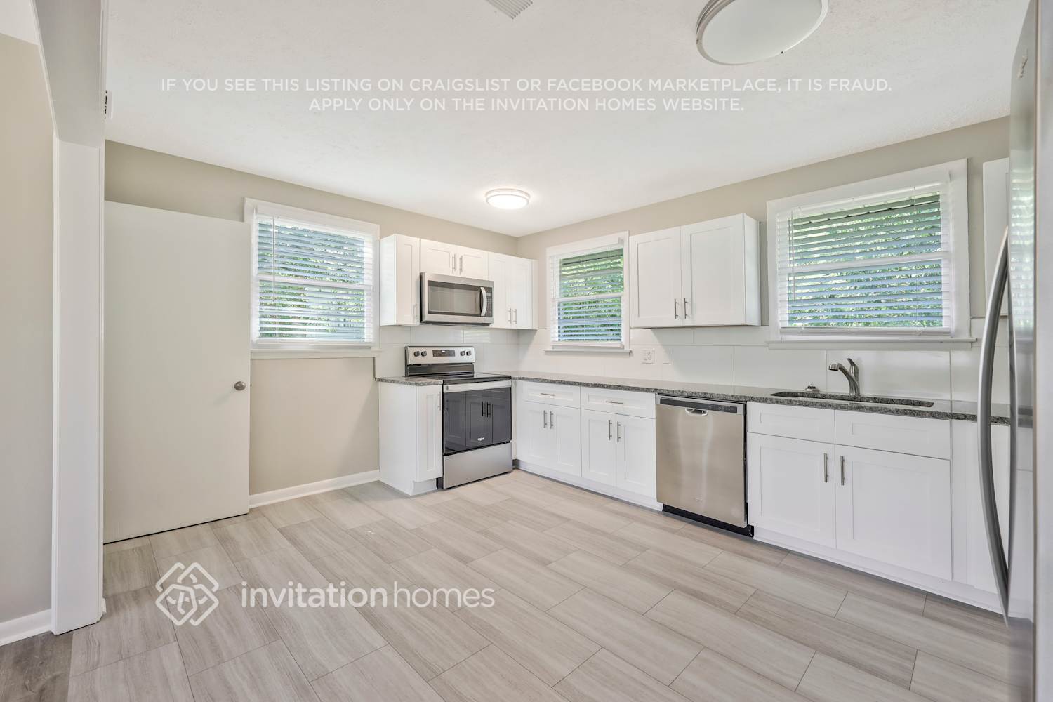 Building Photo - 118 Robinhood Cir