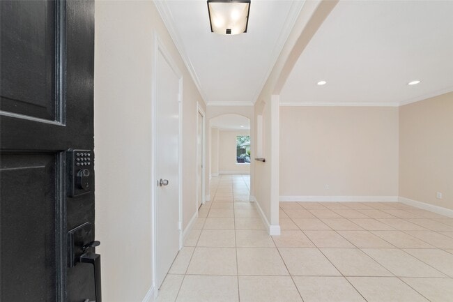 Building Photo - 5643 Cheena Dr