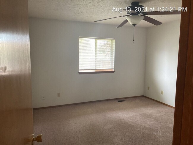 Building Photo - 5912 W Wind River Dr