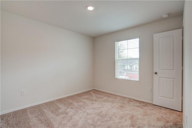 Building Photo - 14500 Fitzgibbon Dr