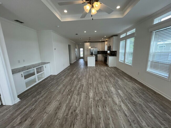Building Photo - 420 Hidden Cove Rd