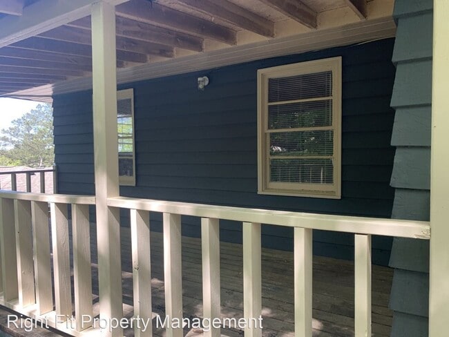 Building Photo - 5 br, 2 bath House - 3950 Calhoun Drive