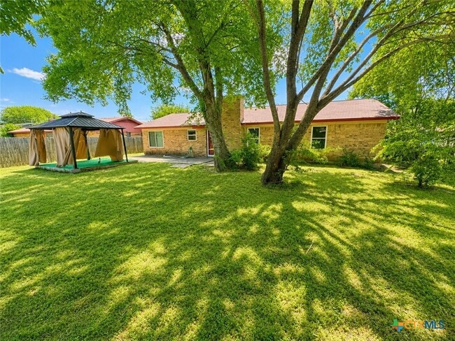Building Photo - 1709 Shoemaker Dr