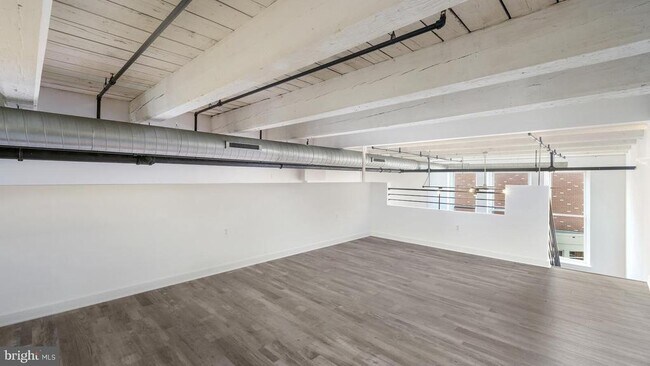 Building Photo - 1027 Arch St