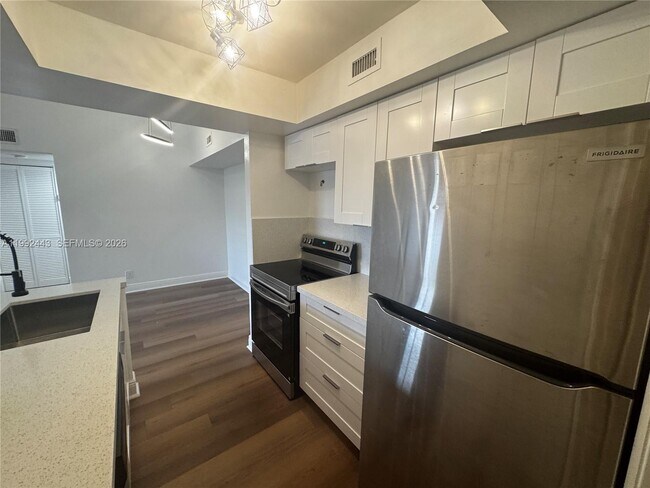 Building Photo - 5720 Rock Island Rd