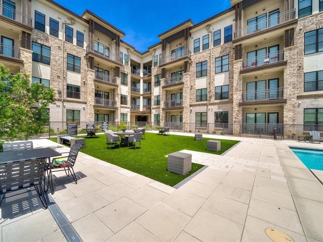 Building Photo - 2700 Old Denton Rd