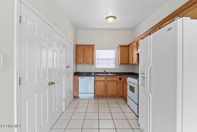 Building Photo - 11564 Jamaican Palm Dr